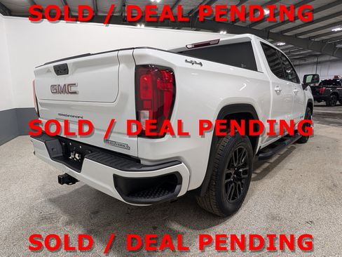 Used 2022 GMC Sierra 1500 Elevation image 3