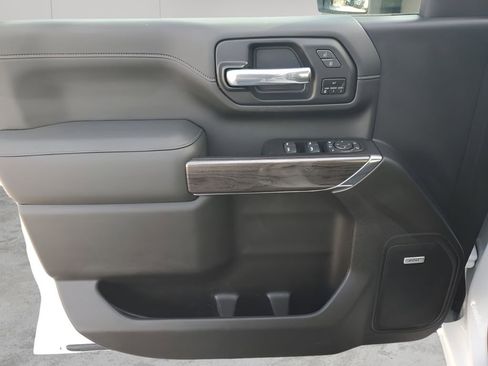 Used 2022 Chevrolet Silverado 3500 LTZ w/ LTZ Texas Edition image 26