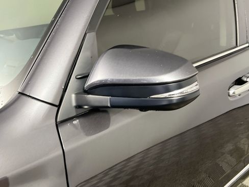 Used 2022 Toyota 4Runner Limited RWD image 13
