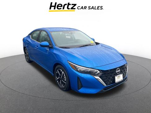 Used 2025 Nissan Sentra SV image 1