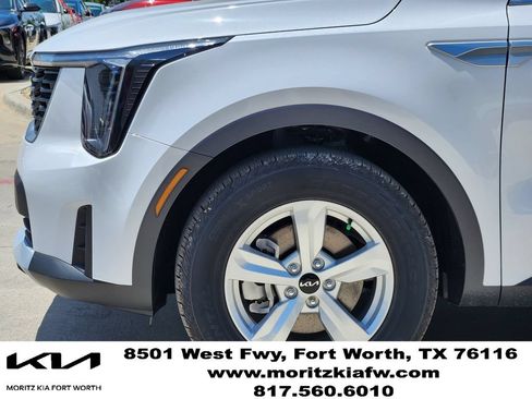 New 2026 Kia Sorento LX FWD image 6