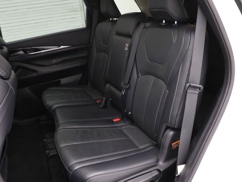 Used 2023 INFINITI QX60 Pure image 11