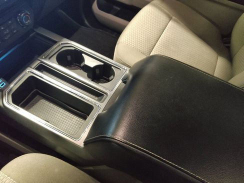 Used 2017 Ford F150 XLT w/ Equipment Group 302A Luxury image 26