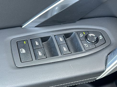 Used 2025 BMW X1 xDrive28i w/ Premium Package image 13