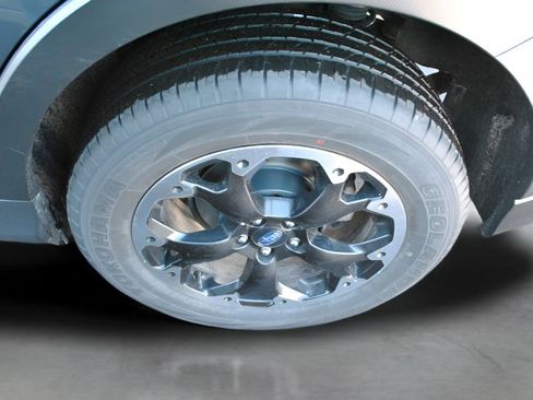 Used 2023 Subaru Crosstrek 2.0i image 10