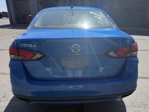 Used 2020 Nissan Versa S FWD image 3
