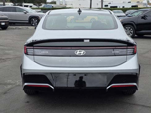 New 2025 Hyundai Sonata SEL image 8