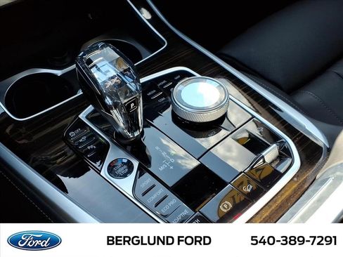 Used 2021 BMW X7 xDrive40i w/ Executive Package AWD/4WD image 31