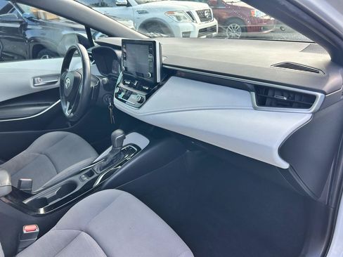 Used 2020 Toyota Corolla SE FWD image 8