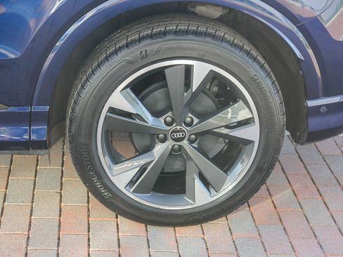 Certified 2024 Audi Q4 e-tron Premium Plus w/ Premium Plus image 7