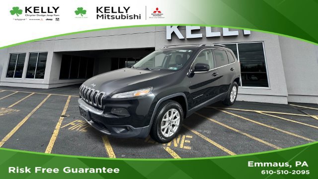 Used 2015 Jeep Cherokee Latitude w/ Cold Weather Group AWD/4WD image 1