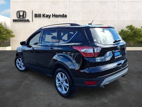 Used 2018 Ford Escape SE FWD image 6