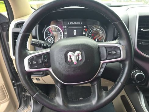 Used 2021 RAM 1500 Big Horn AWD/4WD image 17