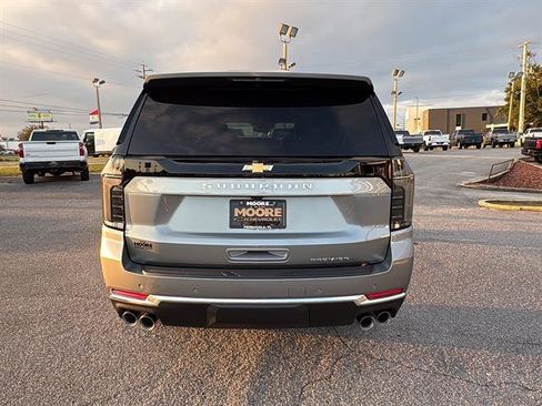 New 2025 Chevrolet Suburban Premier w/ Sun And Tow Package image 6