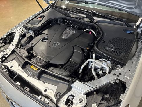 Used 2017 Mercedes-Benz E 400 4MATIC Wagon image 60