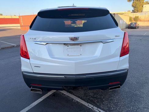 Used 2018 Cadillac XT5 Luxury w/ Driver Awareness Package AWD/4WD image 11