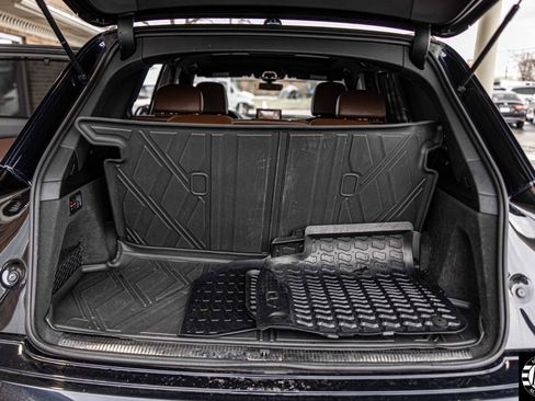 Used 2018 Audi Q7 3.0T Prestige w/ Prestige Package image 22