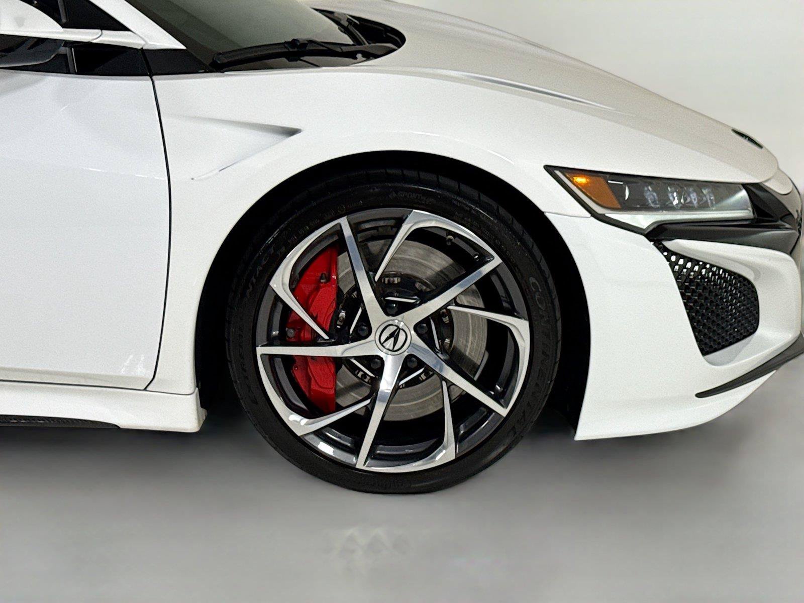 Used 2020 Acura NSX AWD/4WD image 33