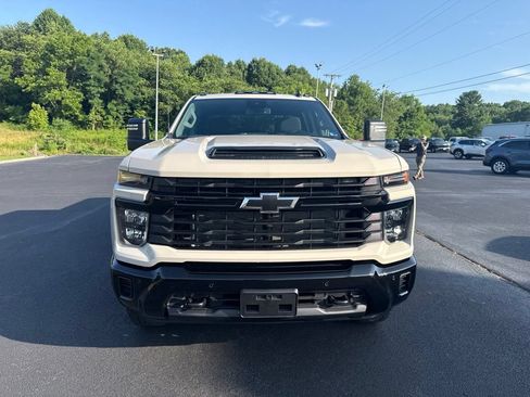 New 2026 Chevrolet Silverado 2500 Custom w/ Custom Value Package AWD/4WD image 3