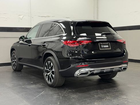 Used 2025 Mercedes-Benz GLC 350e 4MATIC image 10
