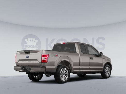 Used 2018 Ford F150 XLT w/ Equipment Group 302A Luxury AWD/4WD image 4
