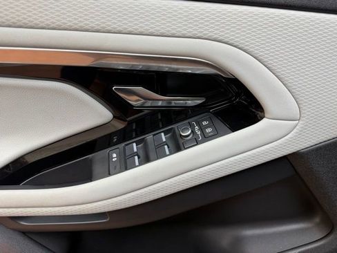 Used 2021 Land Rover Range Rover Evoque R-Dynamic S image 19