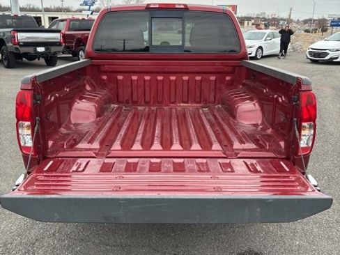 Used 2017 Nissan Frontier SV image 25
