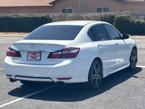Used 2017 Honda Accord Sport image 8