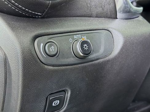 Used 2023 Chevrolet Blazer LT w/ Driver Confidence Package image 11