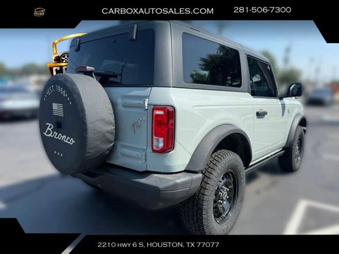 Used 2023 Ford Bronco Black Diamond AWD/4WD image 5