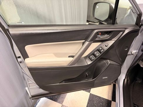 Used 2018 Subaru Forester 2.5i Limited AWD/4WD image 15