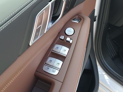 New 2026 BMW X7 xDrive40i w/ Premium Package AWD/4WD image 6