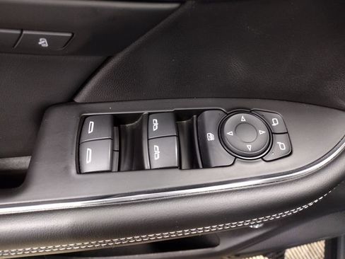 Used 2023 Buick Envision Essence image 22