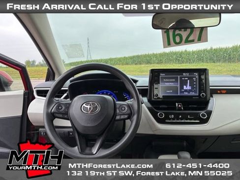 Used 2022 Toyota Corolla LE FWD image 11