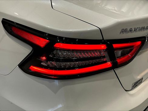 Used 2019 Nissan Maxima Platinum w/ Sport Mat Group FWD image 23