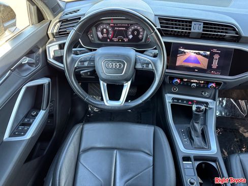 Used 2022 Audi Q3 2.0T Premium w/ Convenience Package AWD/4WD image 16