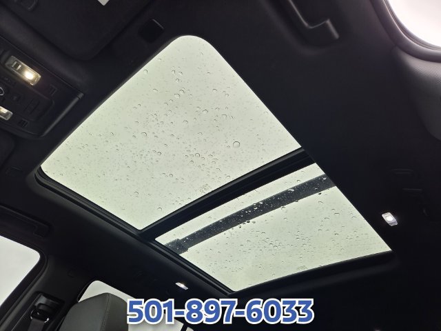 Used 2023 Chevrolet Tahoe Z71 w/ Luxury Package AWD/4WD image 19