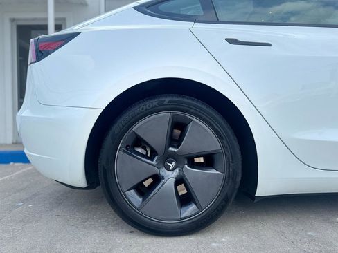 Used 2023 Tesla Model 3 Standard Range image 24