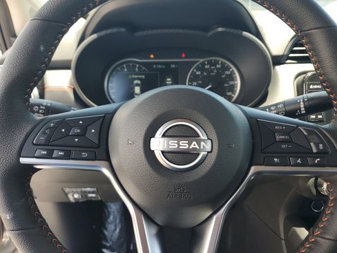 New 2025 Nissan Versa SR w/ Trunk Package image 25