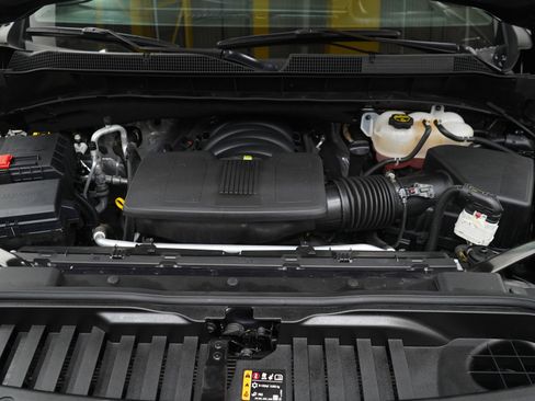 Used 2024 Chevrolet Silverado 1500 RST w/ Z71 Off-Road Package AWD/4WD image 33