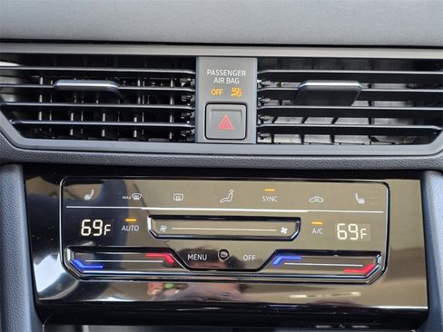 New 2026 Volkswagen Jetta SE image 15