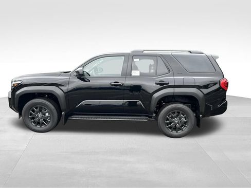 New 2026 Toyota 4Runner SR5 AWD/4WD image 2