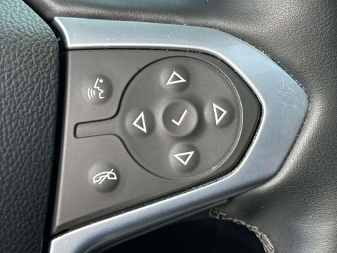 Used 2023 Chevrolet Traverse Premier w/ Redline Edition image 23