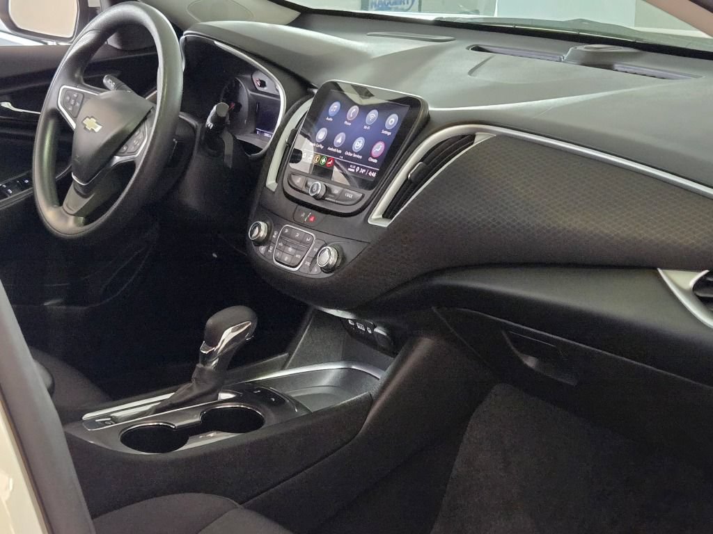 Used 2024 Chevrolet Malibu LT FWD image 8