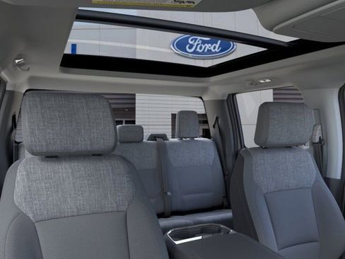 New 2026 Ford F250 XLT w/ XLT Premium Package AWD/4WD image 22