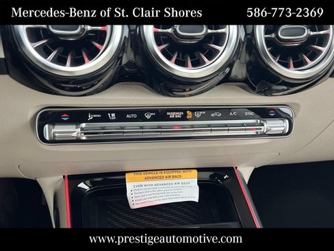 Used 2026 Mercedes-Benz GLB 250 4MATIC image 22