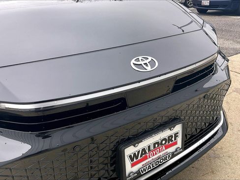 Used 2026 Toyota Crown Limited w/ Advanced Technology Package image 35