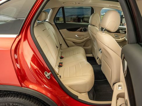 Certified 2022 Mercedes-Benz GLC 300 4MATIC image 34