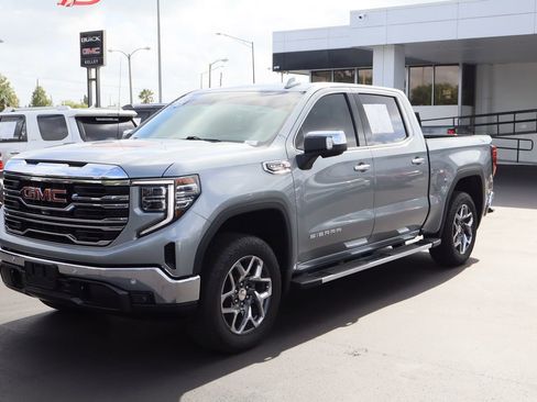 Used 2024 GMC Sierra 1500 SLT w/ SLT Premium Plus Package AWD/4WD image 5