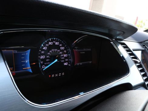 Used 2019 Ford Taurus SEL w/ Equipment Group 201A FWD image 25